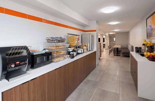 Rancho Penasquitos Hotel | La Quinta Inn by Wyndham San Diego - Miramar