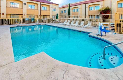 Las Cruces Hotel | La Quinta Inn by Wyndham Las Cruces Mesilla Valley
