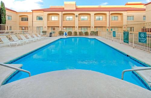 Las Cruces Hotel | La Quinta Inn by Wyndham Las Cruces Mesilla Valley