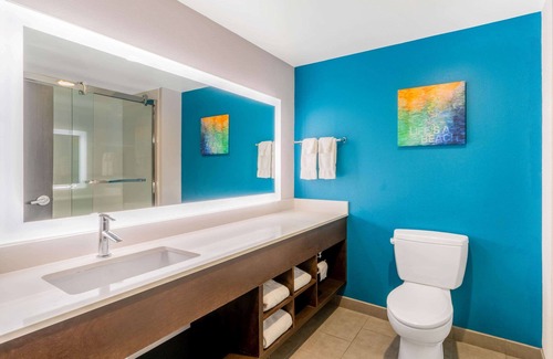 Central Oklahoma City Hotel | La Quinta Inn & Suites by Wyndham Oklahoma City Airport