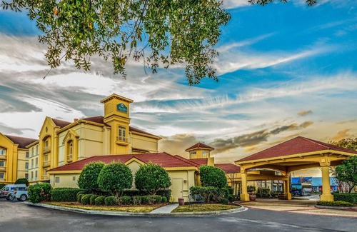 Myrtle Beach Hotel | La Quinta Inn & Suites Myrtle Beach Broadway Area