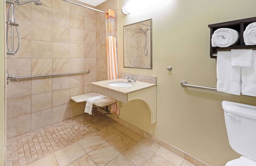 Stillwater Hotel | La Quinta Inn & Suites by Wyndham Stillwater-University Area