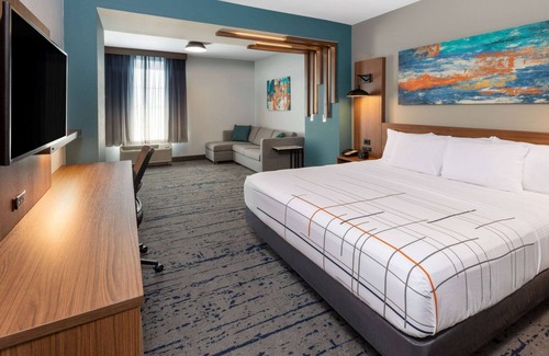 Frisco Hotel | La Quinta Inn & Suites by Wyndham Dallas - Frisco Stadium