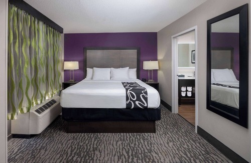Town Center Hotel | La Quinta Inn & Suites by Wyndham Kennesaw