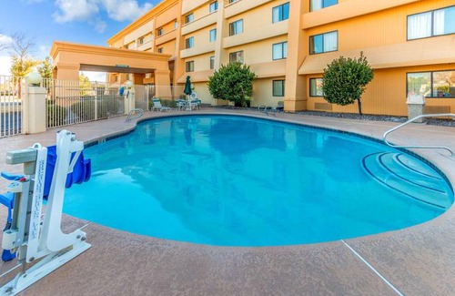 Las Cruces Hotel | La Quinta Inn & Suites Las Cruces Organ Mountain