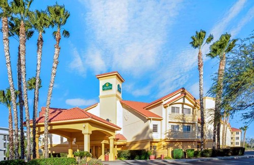 Tucson Hotel | La Quinta Inn & Suites Tucson Airport