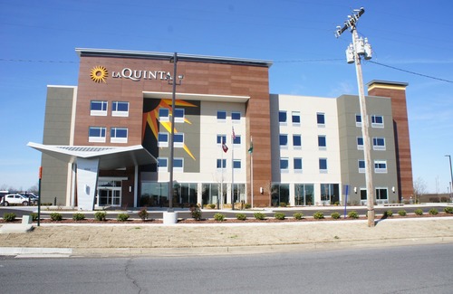 West Memphis Hotel | La Quinta Inn & Suites by Wyndham West Memphis