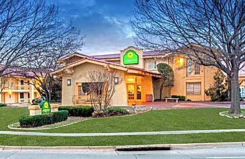 Wichita Falls Hotel | La Quinta Inn by Wyndham Wichita Falls Event Center North