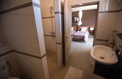 Antananarivo Avaradrano Hotel | La Ribaudière