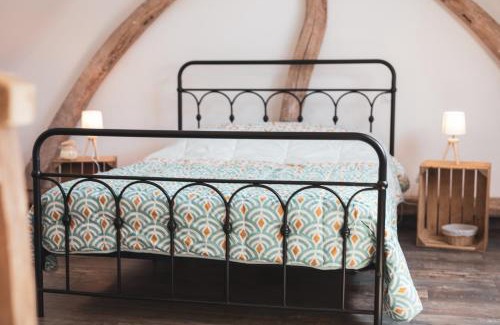 Arrest House | La romance de Laura