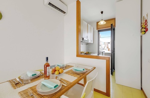 Torre Pali Apartment | La Rosa Apartment Sea View, Salve, Italy