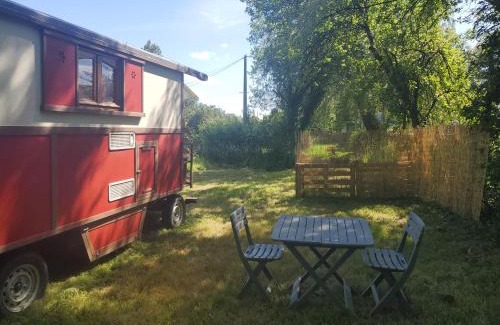 La Foret-sur-Sevre Other | La roulotte du Buchet