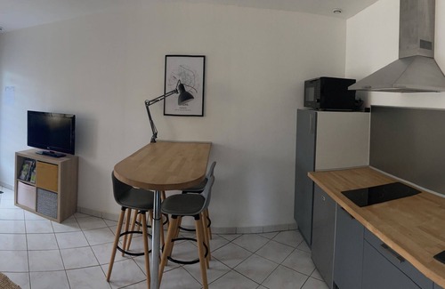 Sauvigny-les-Bois House | La Sauvignoise, outbuilding in the countryside.