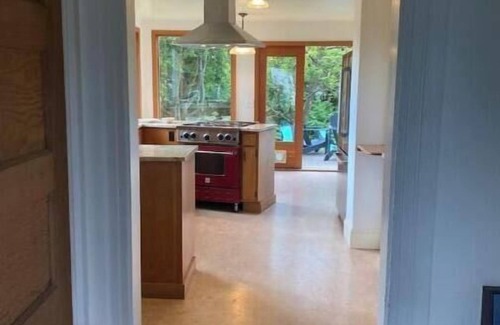 Mount Baker House | La Stella - An Oasis in the City for large groups