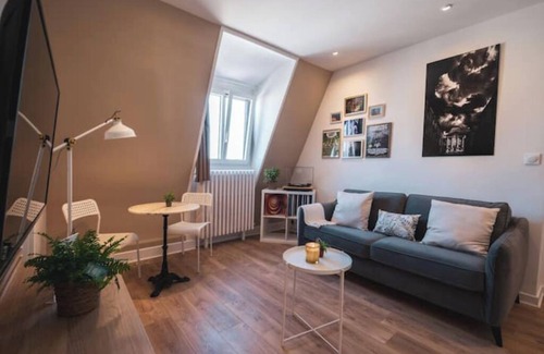 Charleville-Mezieres Apartment | La Suite 7 Gîte Urbain