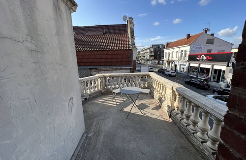 Lievin Apartment | La Suite Balnéo - 2p downtown Liévin