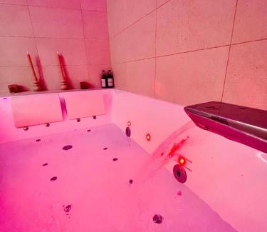 Tournon-sur-Rhone Apartment | La suite Tournonaise