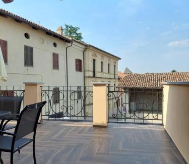 Verduno Apartment | La terrazza