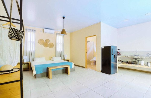 Puerto Viejo de Talamanca Hotel | La Tica y la Gata