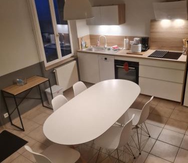 Septmonts House | La Tour L'évêque gite 3 chambres 5 pers 5 km Soissons