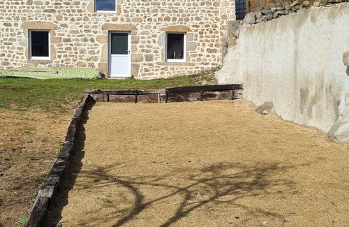 Saint-Antheme House | LA VIE D'ANCE: AUVERGNE NATURE COTTAGE