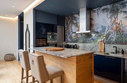 Quartier Saint-Georges Apartment | La Villa Ballu in Paris