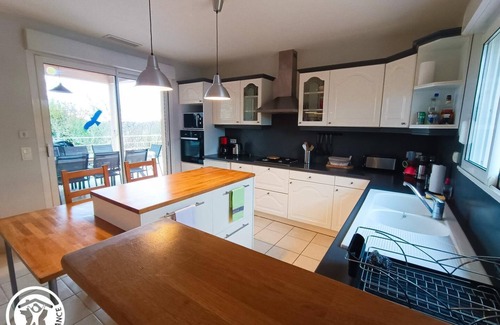 Le Montat House | La Villa des Chênes - LE MONTAT