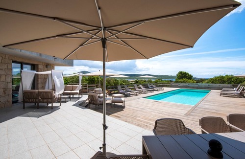 Pianotolli-Caldarello Villa | La Villa Ghijuvani - Piscine Privée avec Vue Mer