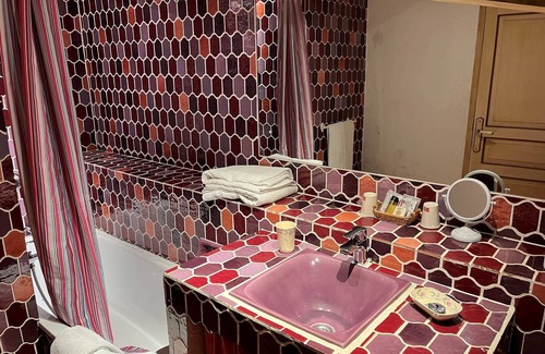 Vence Hotel | LA Villa Roseraie , Hotel Familial Ouvert Toute L Annee Animaux Acceptes