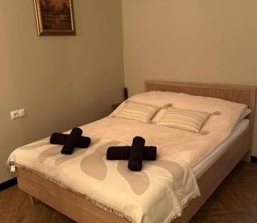 Zator Apartment | La Ville - Jaune