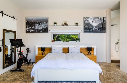 Ostional Villa | La Villeta, luxurious one-bedroom home w Casita