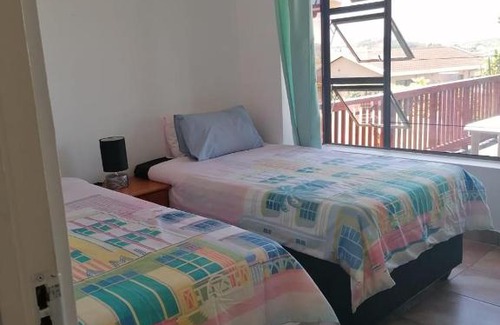 Mtwalume Apartment | La Vista