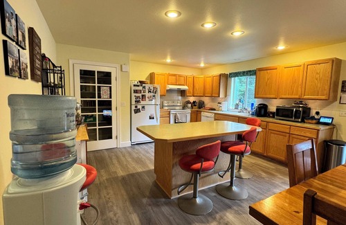 Kodiak House | Lab lover/InLaw suite in an Alaskan Fisherman's home