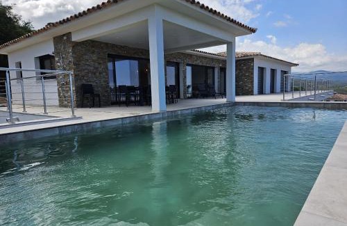 Solenzara House | LABELLE- Vue mer panoramique - Piscine privée - Clim -WIFI