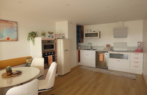 Bilieu Apartment | LAC CASA 60' – Sixties-style flat with terrace overlooking the lake, 300 m