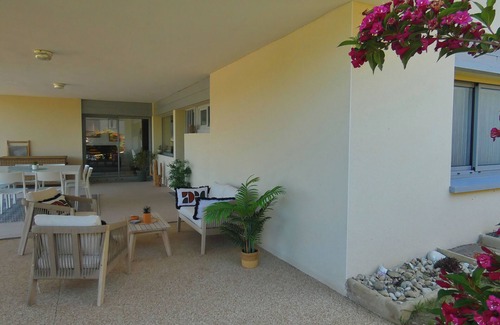 Bilieu Apartment | LAC CASA 60' – Sixties-style flat with terrace overlooking the lake, 300 m