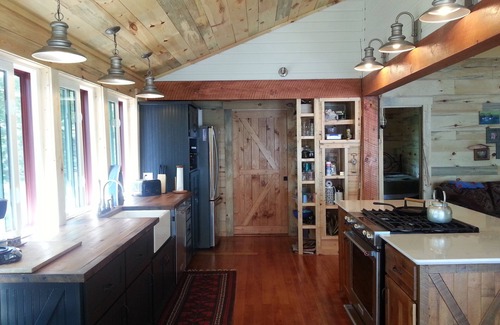 Stone Lake Cottage | Lac Courte Oreilles Waterfront Cottage feet from the lake.