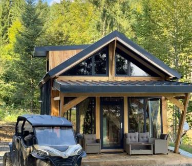 Colibita Cabin | Lacașul Lupilor