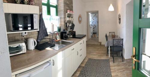 Csolnok House | Ladislaus Schnaps-Haus Falusi Vendégház