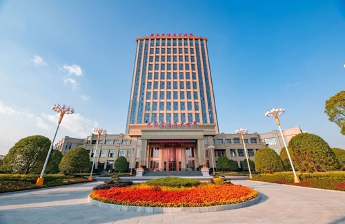 Dongyang Hotel | Ladisson Grand World Hotel Dongyang