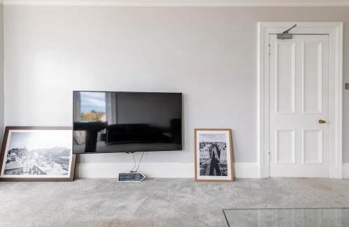 Gifford Apartment | Lady Road Apartment