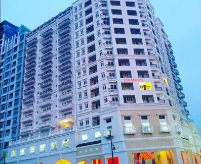 Iloilo Apartment | Lafayette Park Square with balcony facing pool view