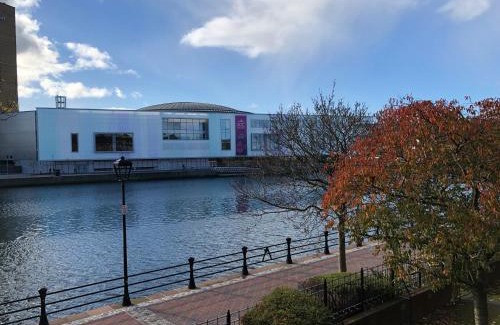 Belfast Central District Apartment | Lagan View - the perfect location in the city