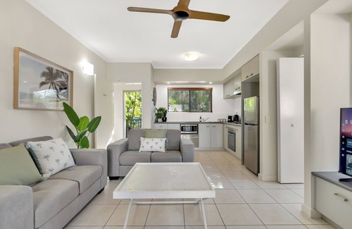 Trinity Beach Apartment | Lagoon Breeze Beachside Living with Resort Perks