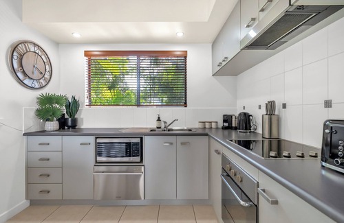 Trinity Beach Apartment | Lagoon Breeze Beachside Living with Resort Perks