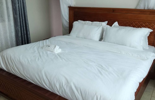 Kutus Hotel | Lagoon Resort & Spa