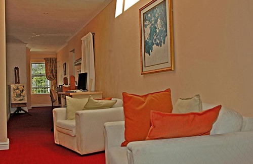 Old Place House | Lagoona Inn