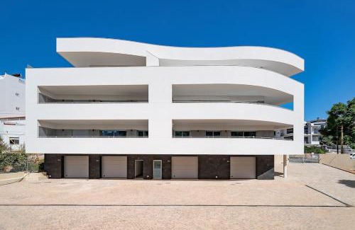 Funchal Apartment | Lagos luxury new 2 bedroom apartment built 2022