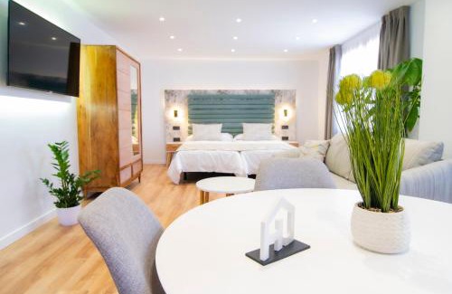 San Cristobal de La Laguna Apartment | Laguna Home & Suites