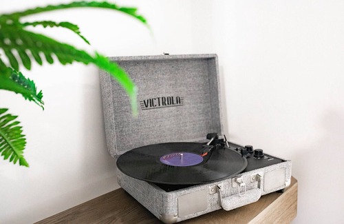 Brighton Cottage | Laidback Luxury Near Prince Edward County!